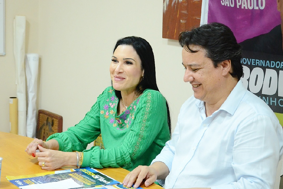 Marcio fez a transmissão ao lado da Primeira Dama Denise - foto Lucas Ribeiro