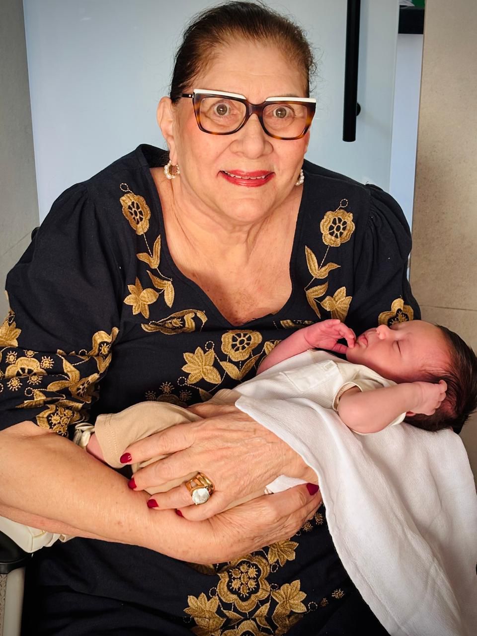 649830cc-397c-49e9-a85c-3117c9a52204