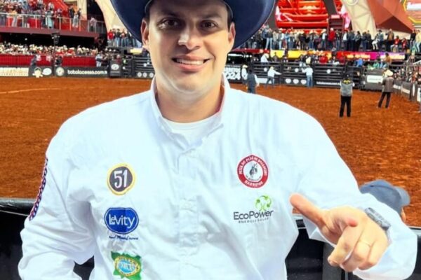 8825d681-3fcb-4936-83ae-7c045902b344