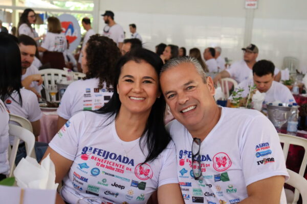 Antonino Alves Ferreira Jr e Cassiana Flauzino