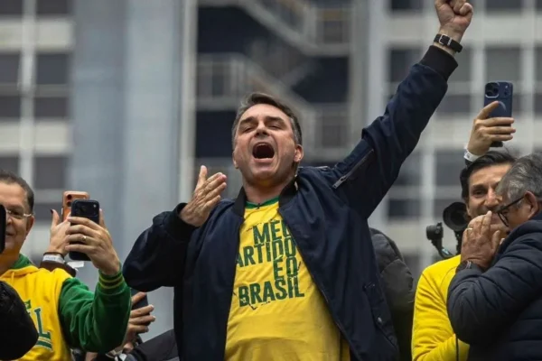 Flavio-Bolsonaro