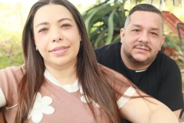 Leandro Nascimento e Vanessa Gonçalves