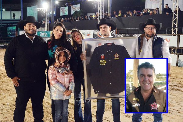 Filhas e netos de Oscar receberam camisa e fivela - foto Lucas Ribeiro