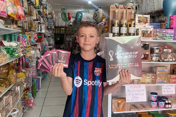 Pedro Henrique, 7 anos, já garantiu álbum e figurinhas