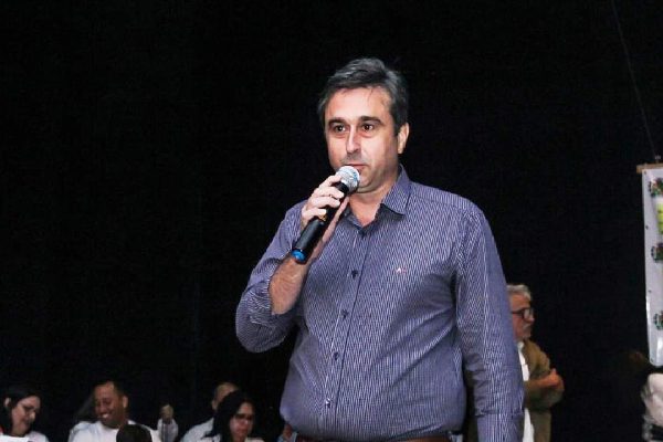 Nome de Pedro Poloto (foto), assessor de Educação, sempre é cogitado com candidato